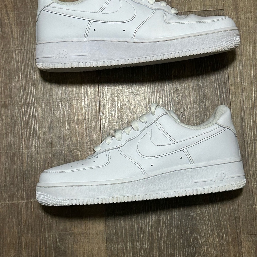 Women’s Nike Air Force 1’s 07